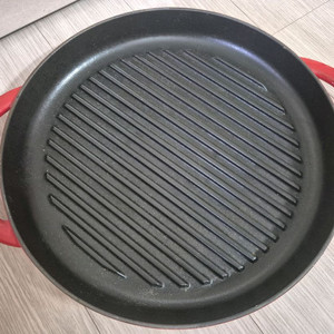 스타우브 그릴팬 26cm 그릴 후라이팬 무쇠팬 스테이크팬 이미지