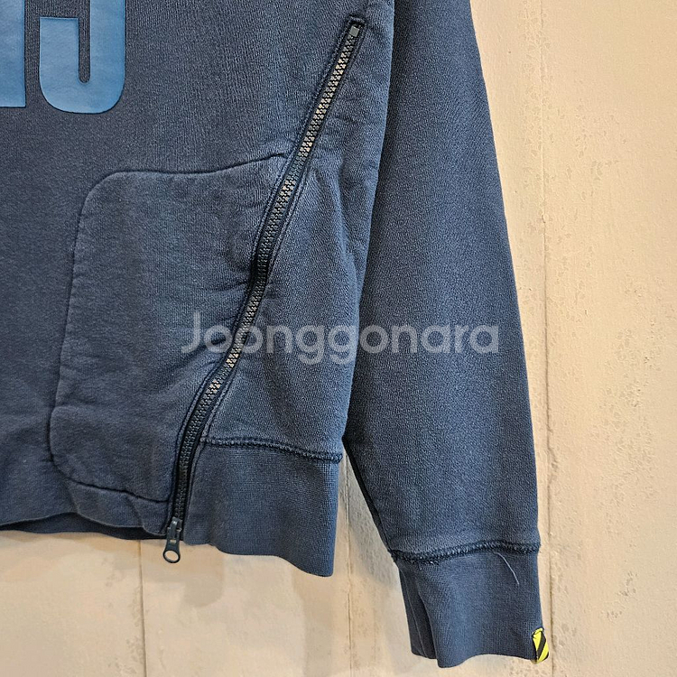 95(m)나이키 트랙 앤 필드 맨투맨--2