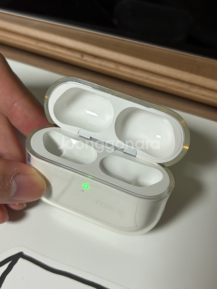 에어팟 프로 3 본체--0