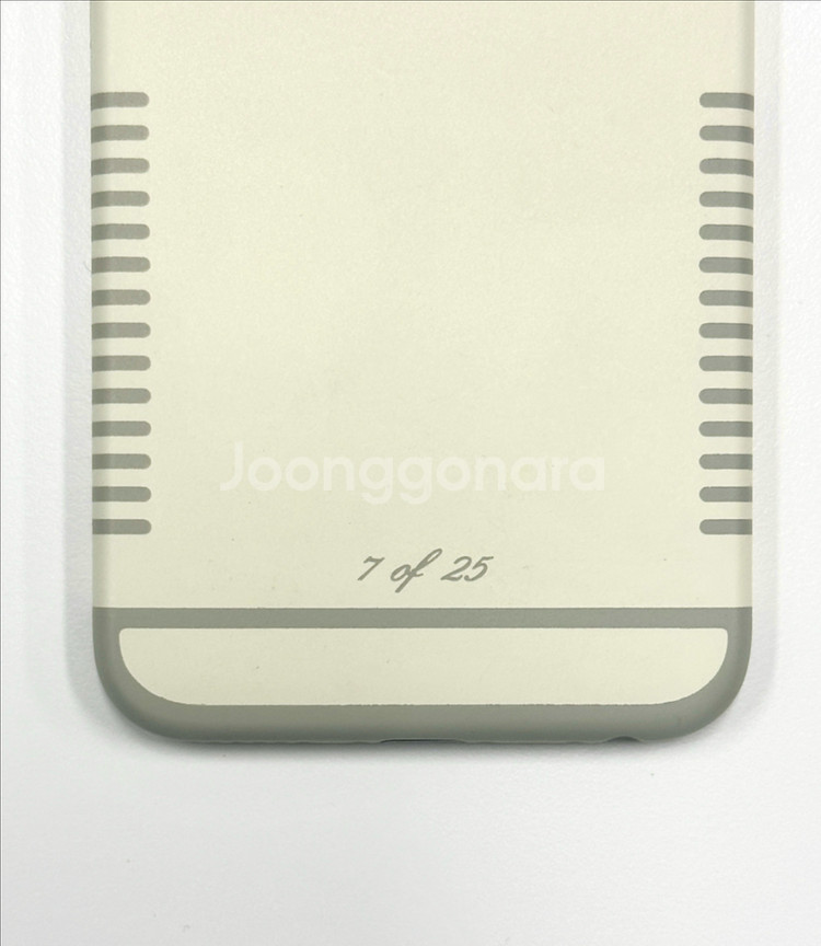 아이폰6s 레트로 (전세계 25대 한정판/새상품/128GB/배터리97%)--3