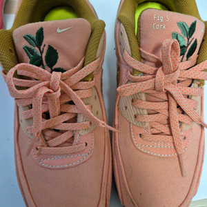 나이키 여성 에어맥스 노스페이스 밀레 뉴발란스 팝니다