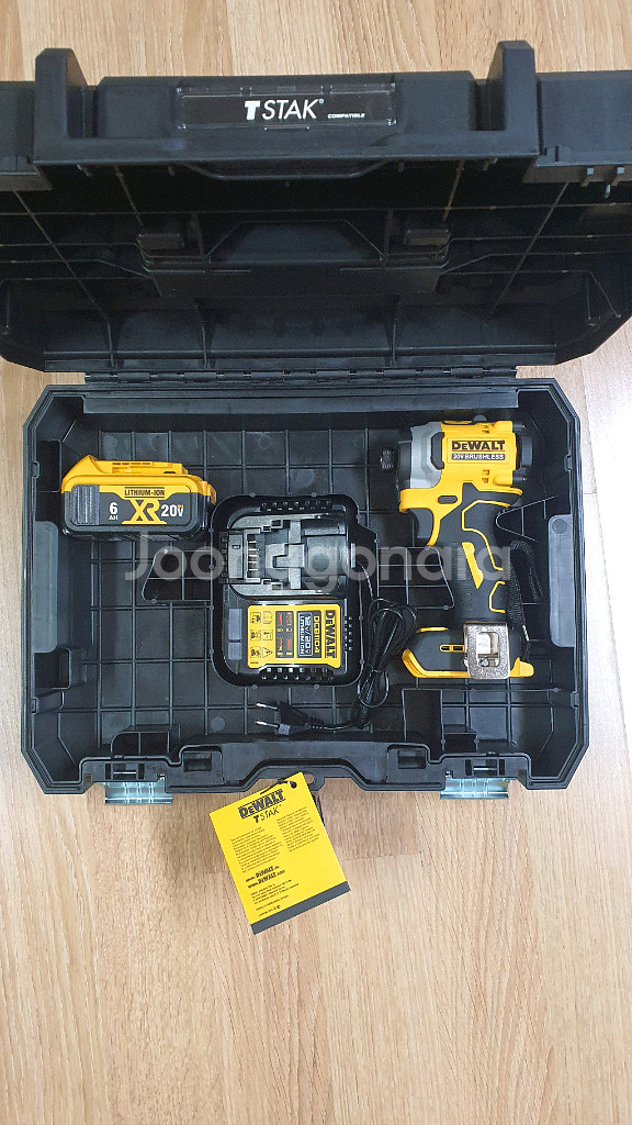 디월트 20V 브러시리스 DCF850 무선 임팩 드라이버 풀세트--0