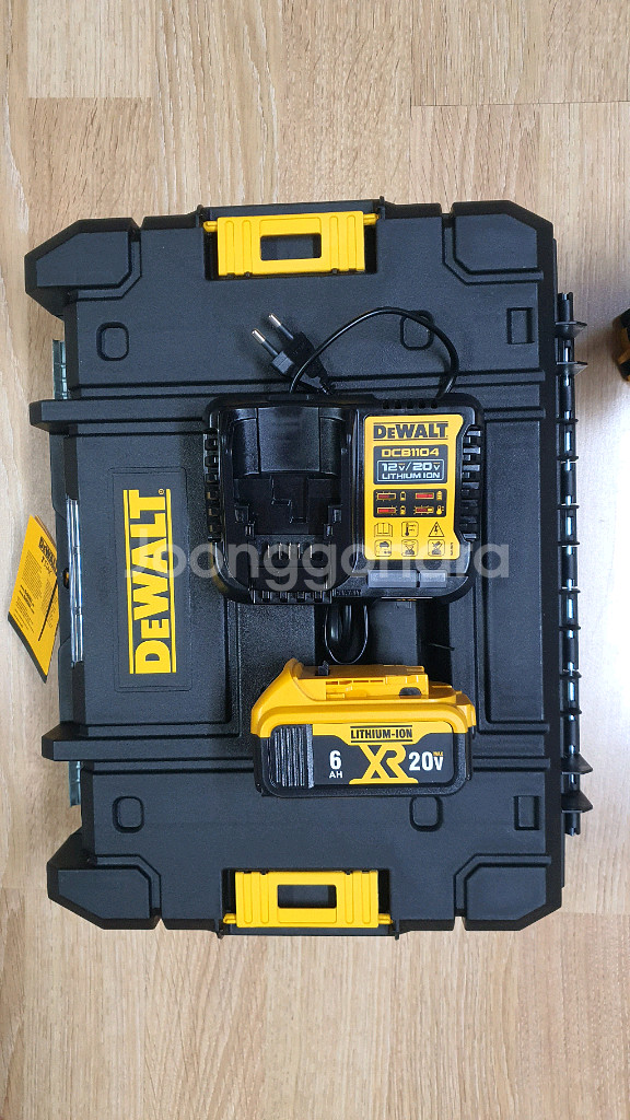 디월트 20V 브러시리스 DCF850 무선 임팩 드라이버 풀세트--7