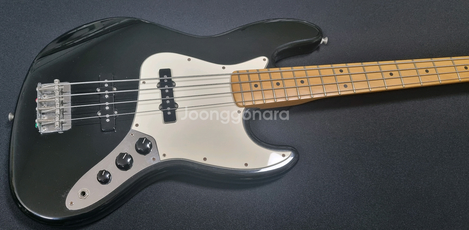 멕시코 펜더 재즈베이스 기타--1