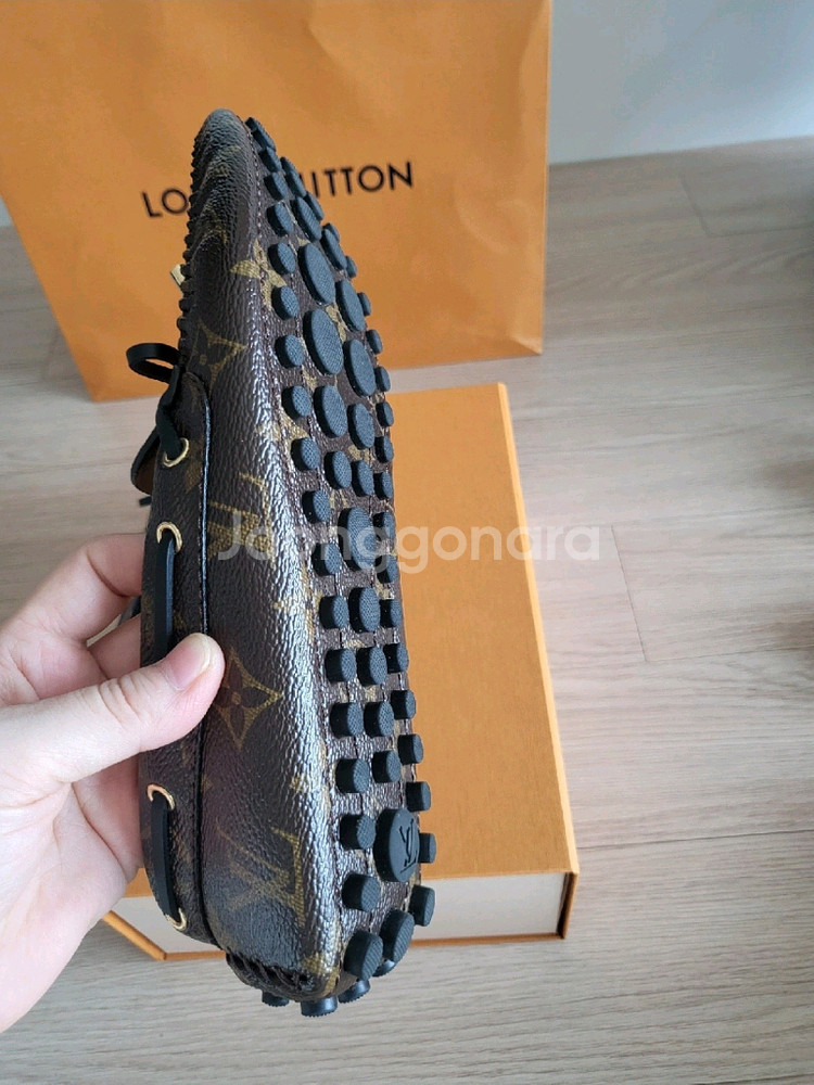 루이비통 로퍼 37--6