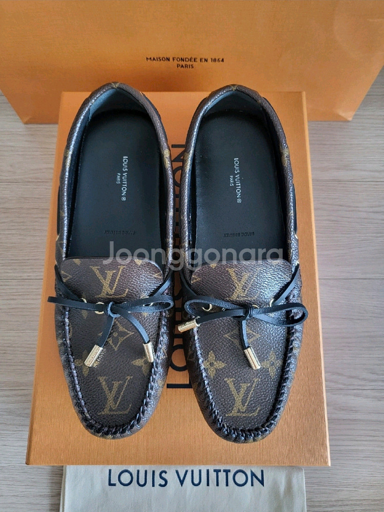 루이비통 로퍼 37--1