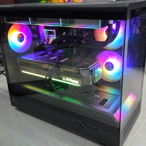 고성능 게이밍 컴퓨터 본체 맞춰드려요.