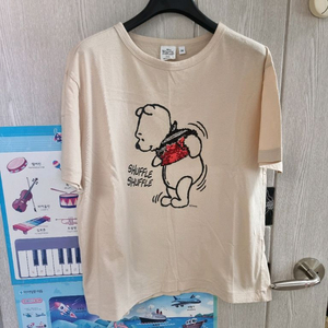 디즈니 푸 스팽글 반팔 티셔츠 M