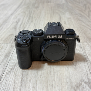 후지필름 X-S20 바디 팝니다