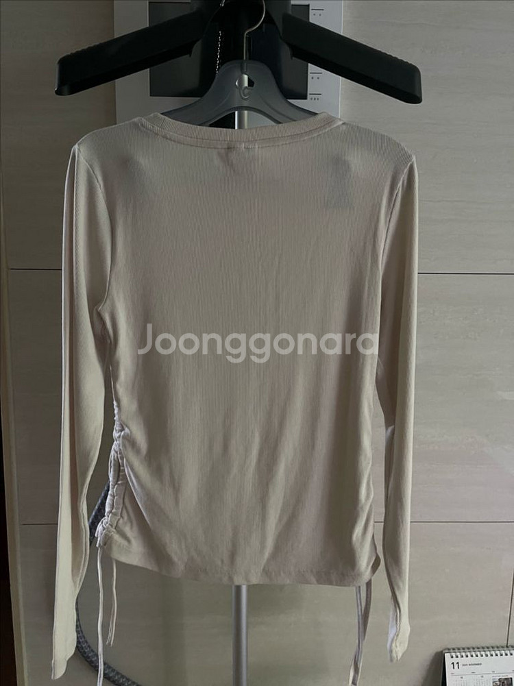 나이키 여성 셔링 티셔츠 베이지--2