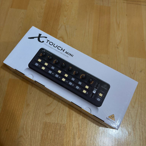 베링거 X-Touch Mini 컨트롤러 (새제품)