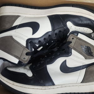 조던 1 하이 블랙 모카 비브람 265 다크 모카