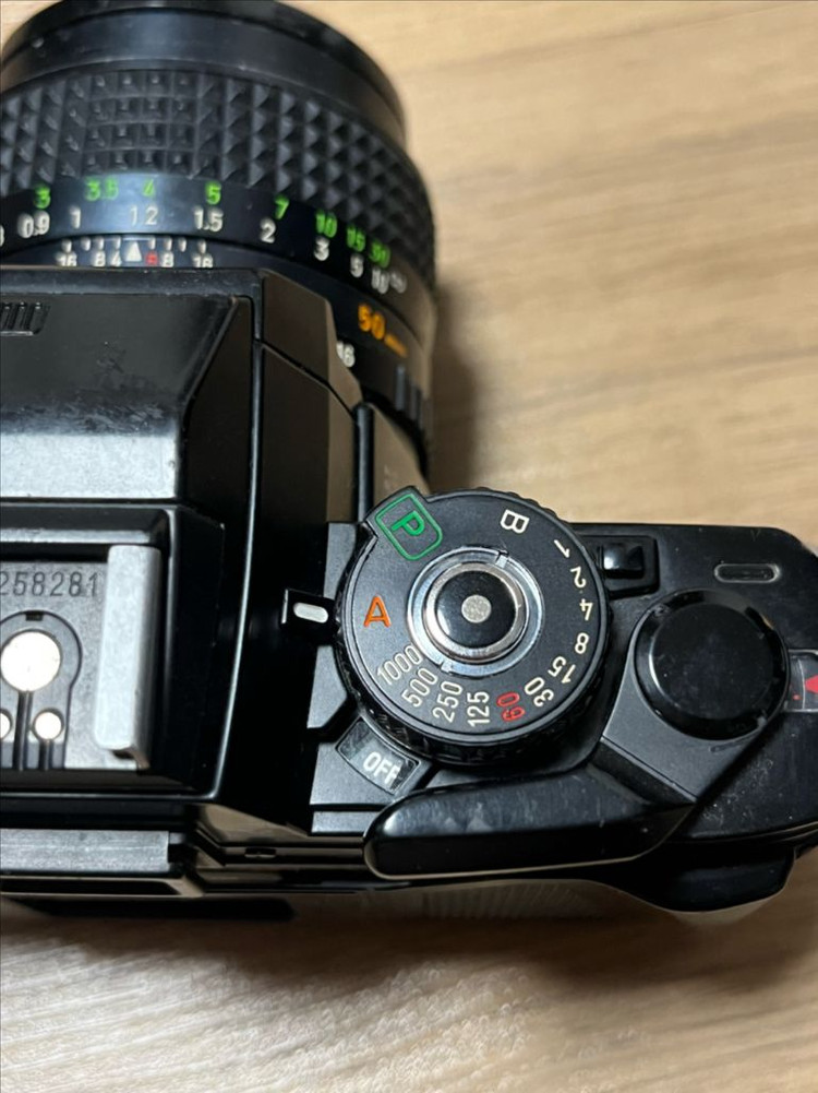 미놀타 X-700 필름카메라 + rokkor 렌즈 2개 세트--9