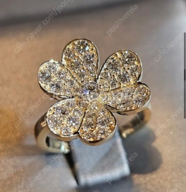 반클리프 프리볼 반지 18k 다이아 47호--0