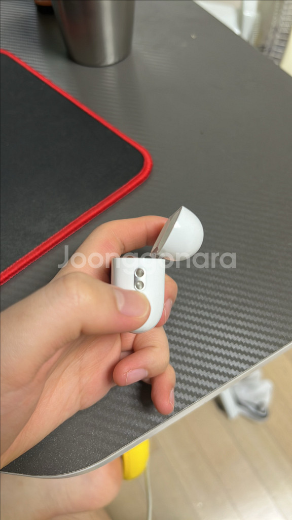 에어팟 프로 2세대 c타입 본체 상태좋음--1