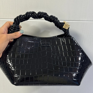 가니 크로코다일 패턴 핸드백