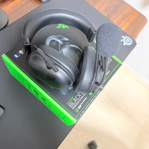 레이저 블랙샤크 v2 하이퍼스피드