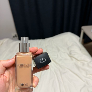 디올 포에버 스킨글로우 파운데이션 2.5W