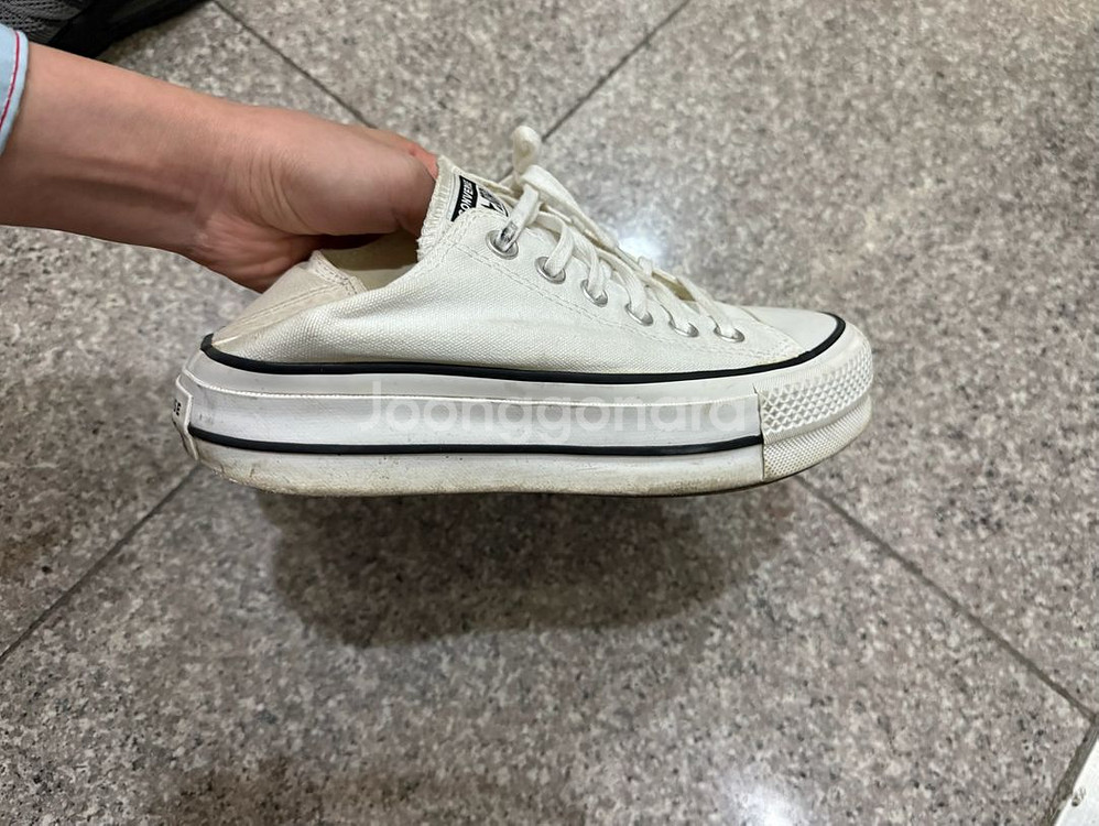 컨버스 올스타 플랫폼 스니커즈 240--4