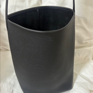 The row 더로우 파크백 미듐 블랙