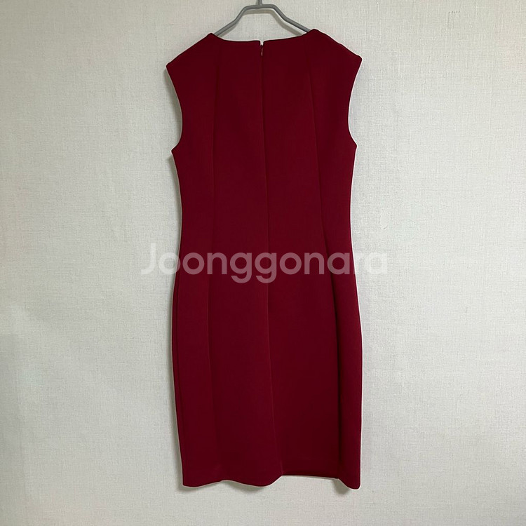 캘빈클라인 와인색 체인 장식 원피스--5