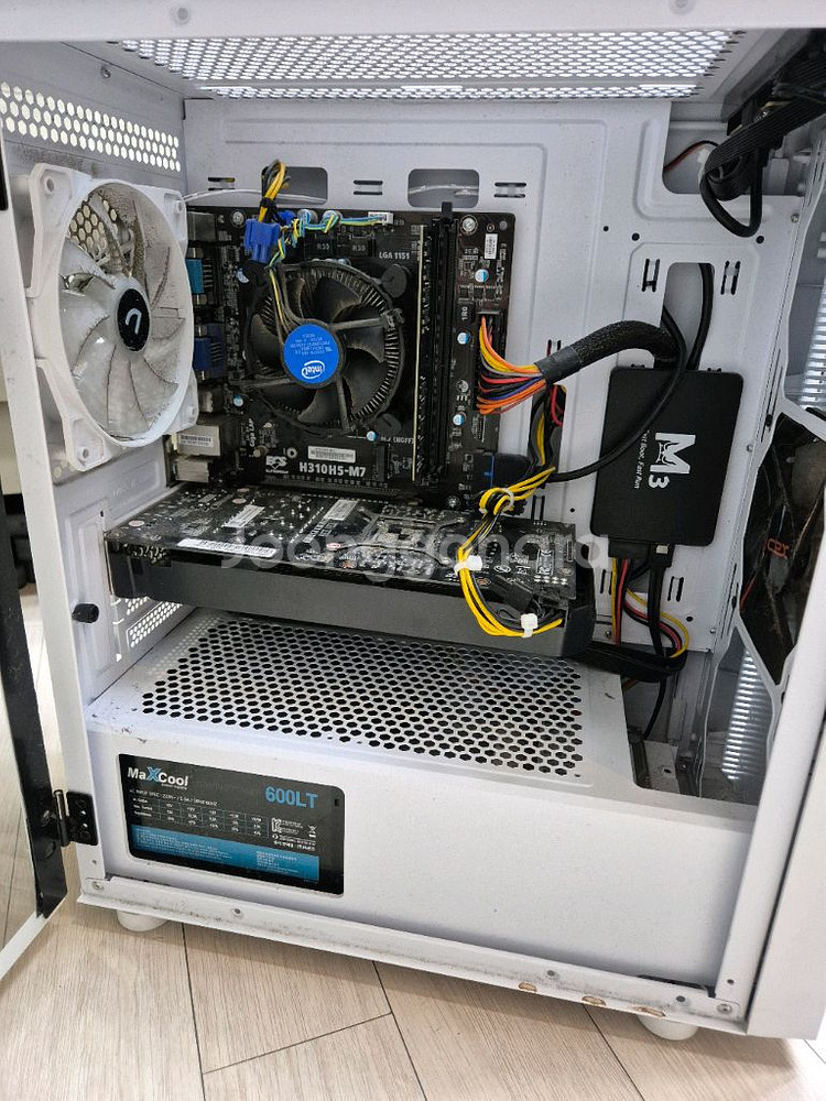 사무용/게이밍 PC 본체 i5-8400 6코어 GTX1060 화이트--3