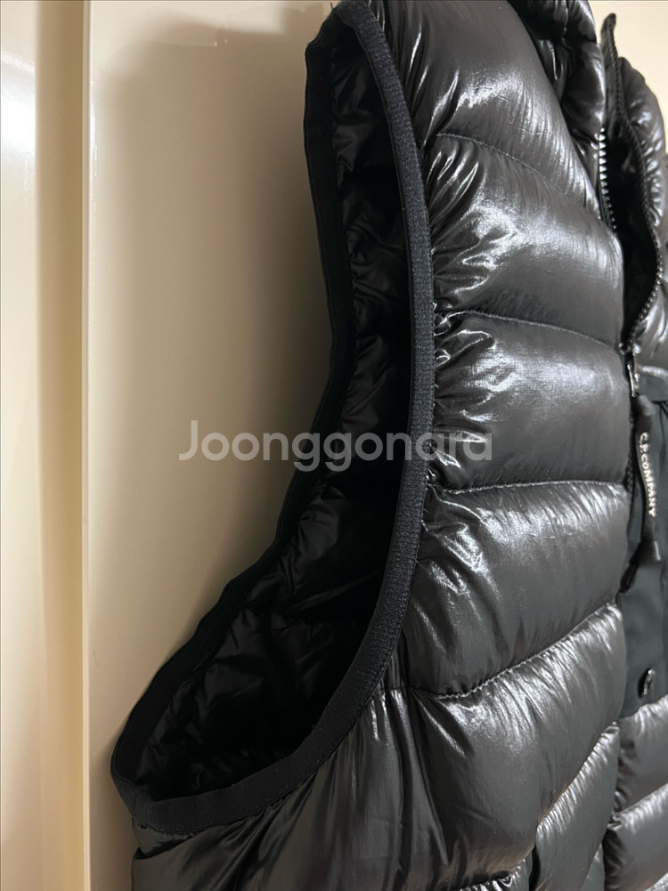 CP컴퍼니 DD쉘 패딩조끼 52사이즈(105-110)--14