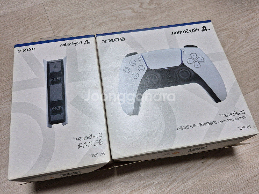 PS5 듀얼센스 무선 컨트롤러+충전거치대(택포)--0