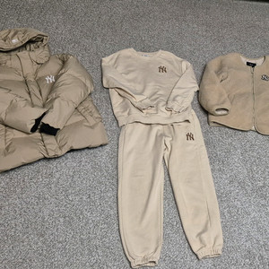 엠엘비키즈 구스패딩150사이즈 mlb키즈 상하복세트155사이즈 모두 묶음