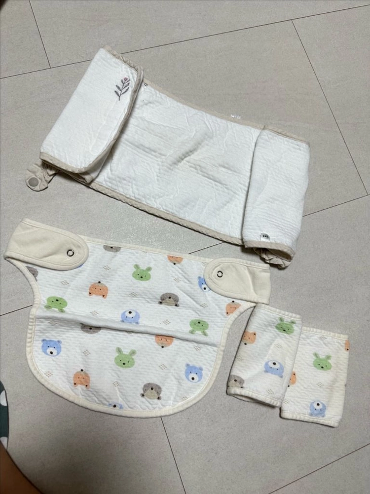 밤부베베 아기띠 침받이 이미지