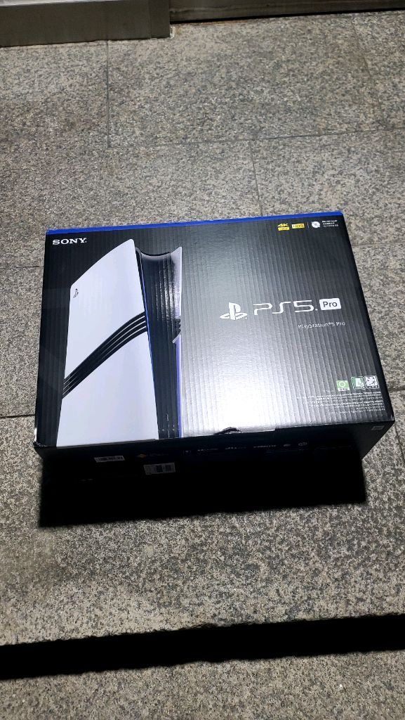 PS5 PRO 게임콘솔--1