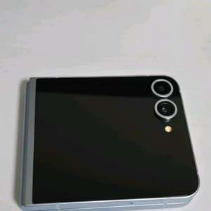 플립6 256 블루 판매합니다 외부액정제외 올수리