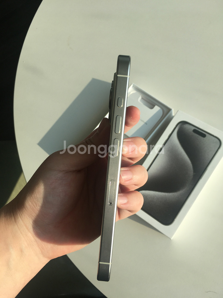 아이폰 15 프로 화이트 티타늄 256GB--2