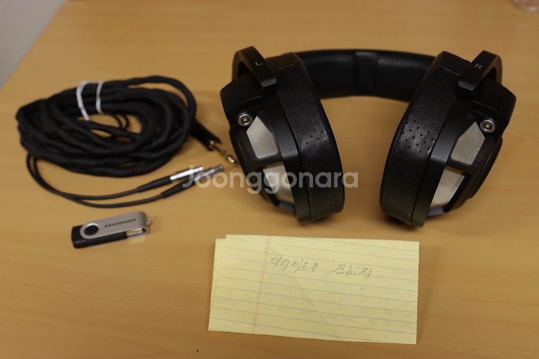 젠하이저 hd800s 헤드폰 판매합니다--0