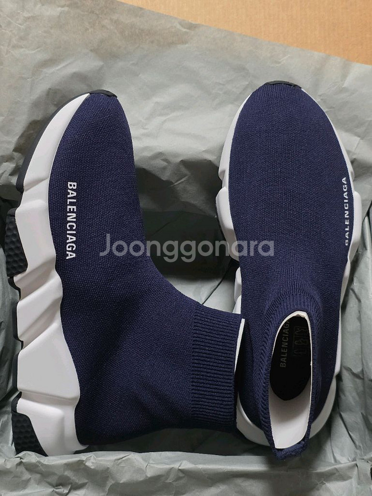 정품 발렌시아가 스피드러너 스니커즈 네이비 37 새상품--4