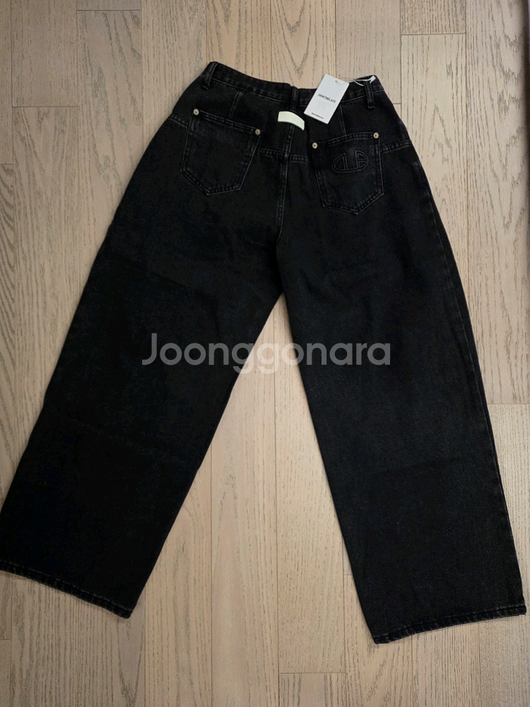 DONTBELATE 투턱 와이드 데님 블랙--3