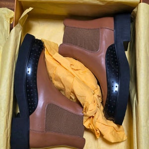 정품 Tods 토즈 곰마 레더 첼시 부츠 37 새상품