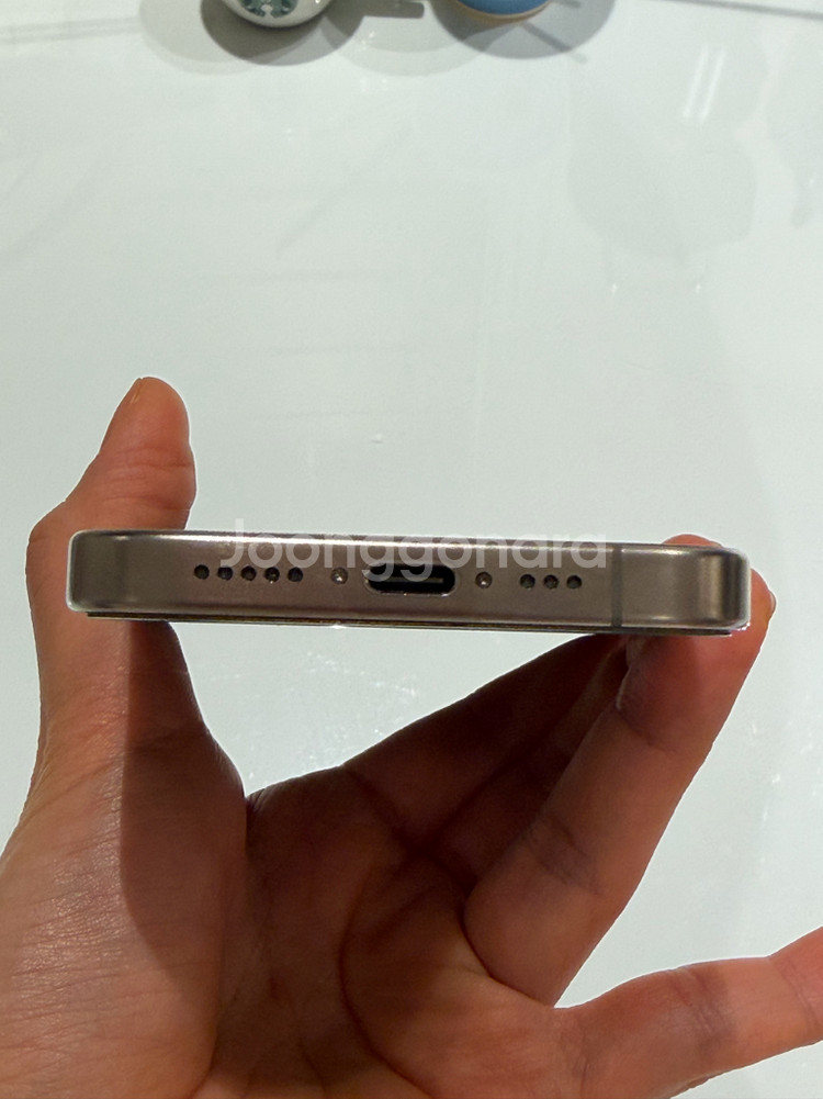 아이폰 15PRO 256GB 네추럴 티타늄 최상급(찔러보기 사절)--4