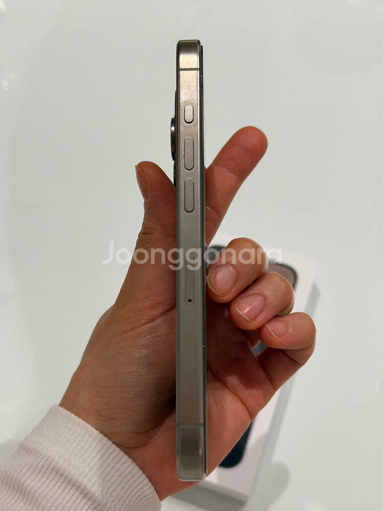 아이폰 15PRO 256GB 네추럴 티타늄 최상급(찔러보기 사절)--3
