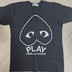 꼼데가르송 플레이 하트 반팔티