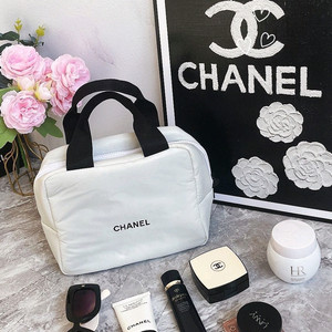 샤넬 뷰티 파우치백 세트