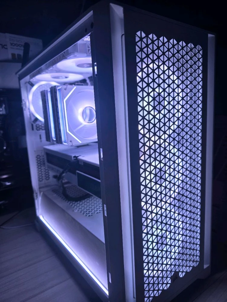 라이젠7 5800X3D RTX5080 커세어PC - 안심되는 중고거래