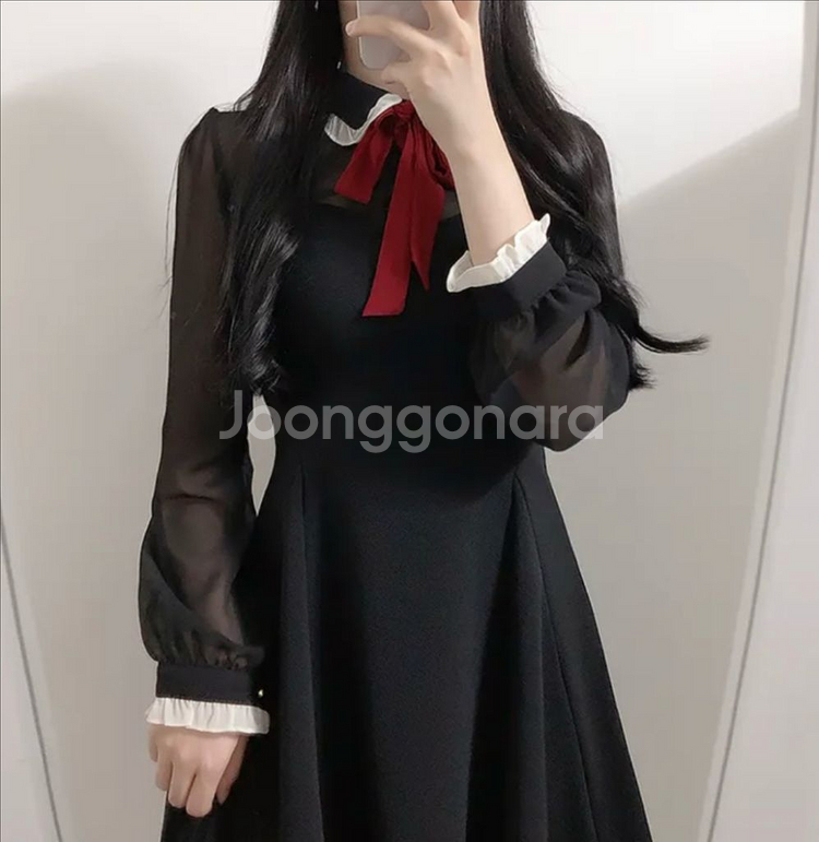 배색 리본 원피스--4