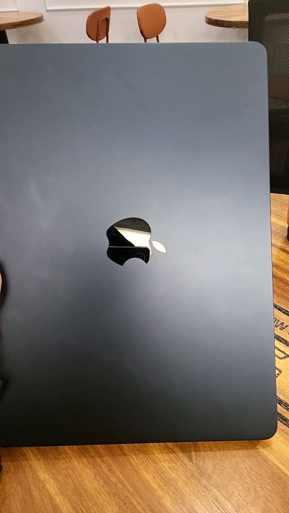 맥북 에어 M2 13 256 8 미드나잇 풀박 이미지