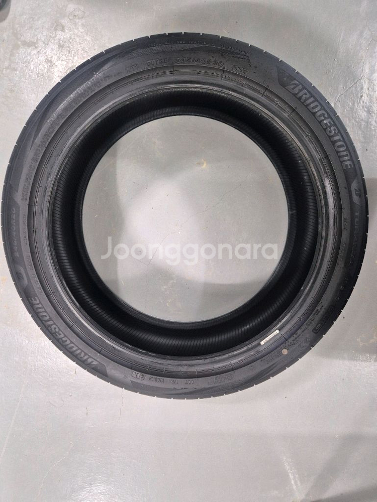 BMW 순정 출고타이어 브리지스톤 투란자 245 40 20, 275 35 20 팝니다.--3