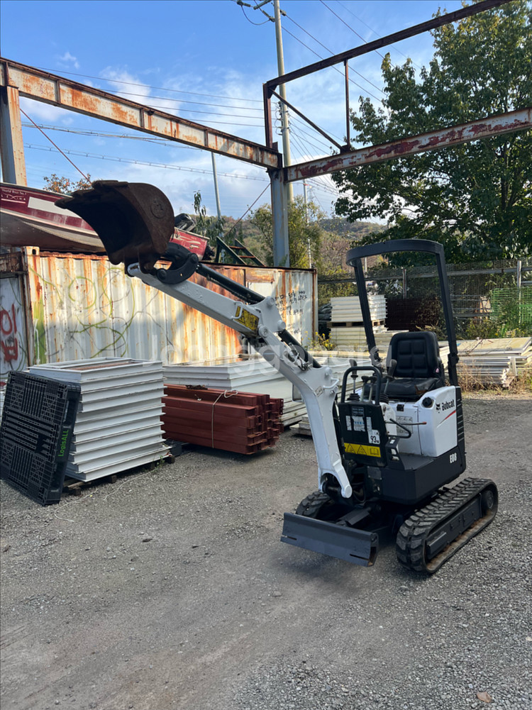 밥캣e08 미니굴삭기 팝니다--1