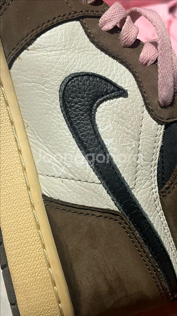 나이키 에어조던1 트레비스 스캇 하이 모카 275--5