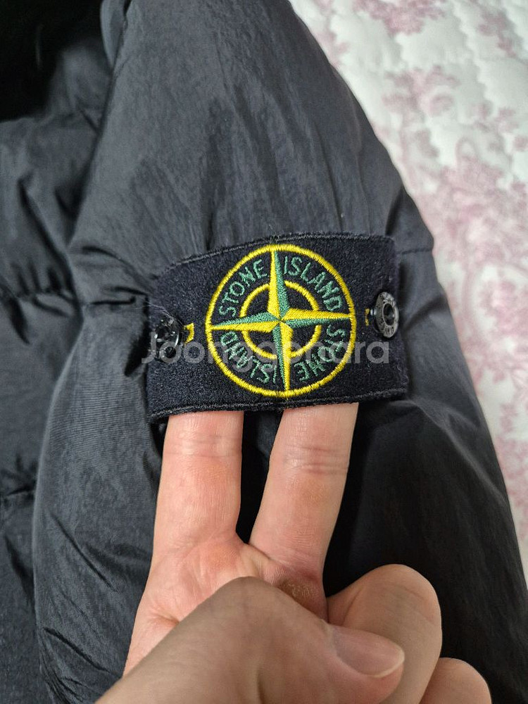 정품 스톤아일랜드 크링클랩스 패딩 95-M 블랙--4