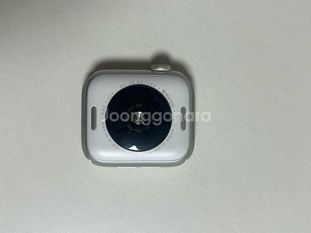 애플워치 SE 2세대 40mm gps+셀룰러 모델 팝니다--2