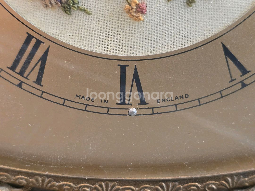 1940 빈티지 영국 Petit Point Embroidery 태엽시계--2